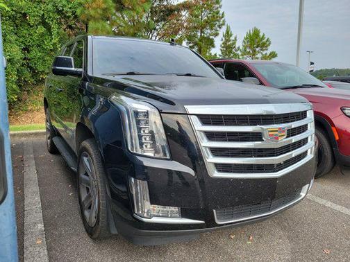 2017 Cadillac Escalade Luxury
