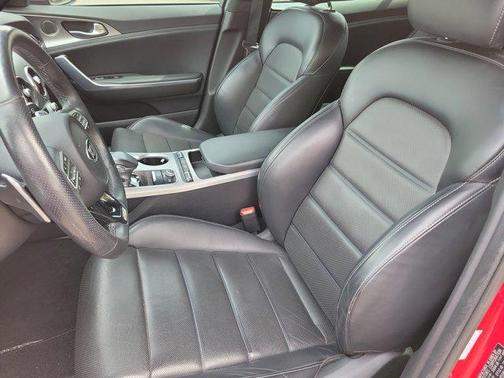 2018 Kia Stinger GT2
