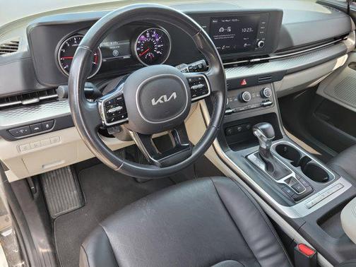 2022 Kia Carnival LXS