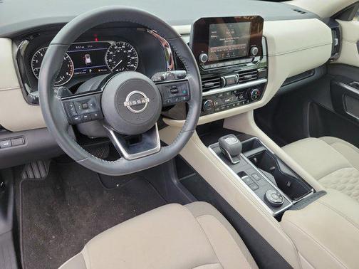 2022 Nissan Pathfinder SV 4WD