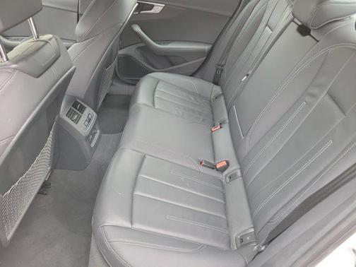 2024 Audi A4 45 S line Premium Plus