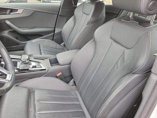 2024 Audi A4 45 S line Premium Plus