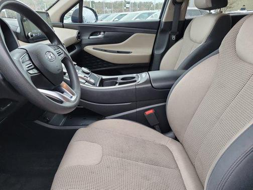 2022 Hyundai SANTA FE SE