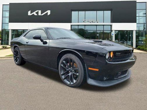 2022 Dodge Challenger SXT