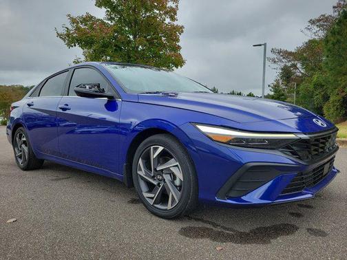 2024 Hyundai ELANTRA Limited