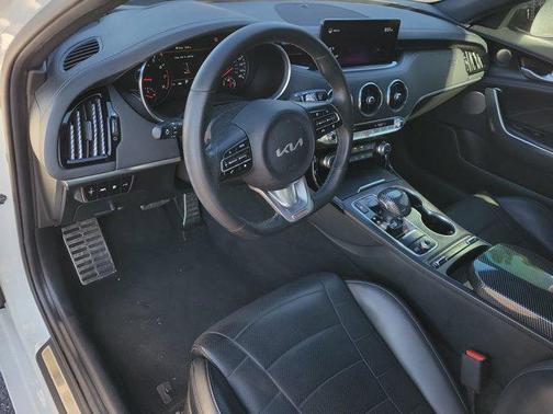 2022 Kia Stinger GT2