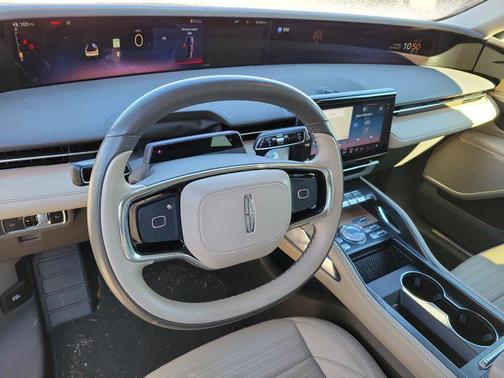 2024 Lincoln Nautilus Reserve