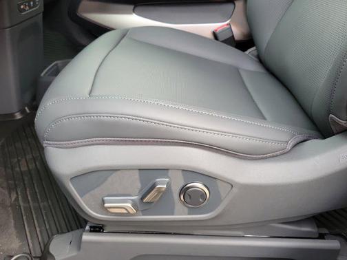 2026 Kia EV9 Light Long Range