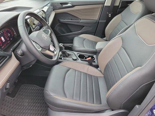 2024 Volkswagen Taos 1.5T SEL