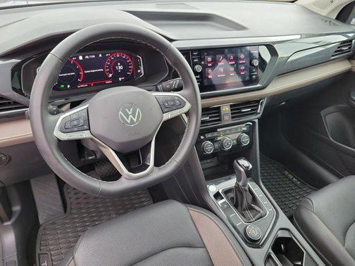 2024 Volkswagen Taos 1.5T SEL