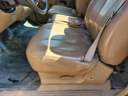 2000 Chevrolet Silverado 2500 Base