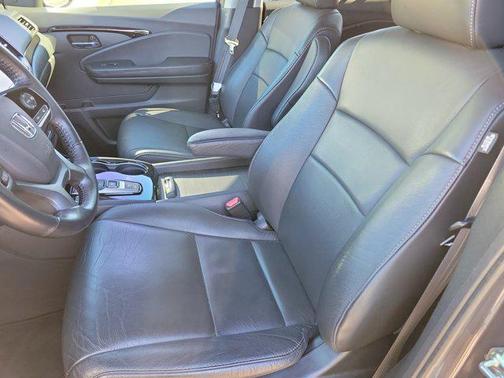 2020 Honda Pilot Touring 8-Passenger