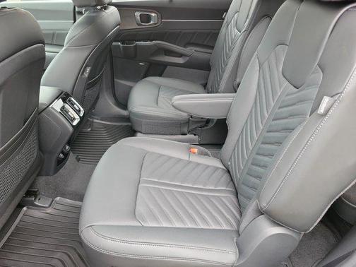 2026 Kia Sorento SX