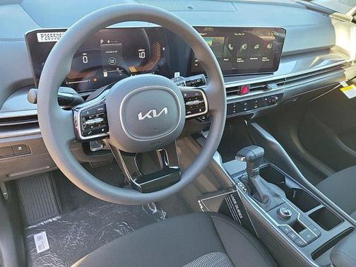 2025 Kia Sorento LX