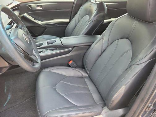 2021 Toyota Avalon XLE