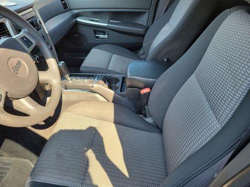 2009 Jeep Grand Cherokee Laredo
