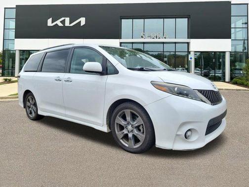 2017 Toyota Sienna SE