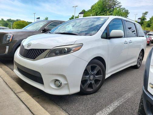 2017 Toyota Sienna SE