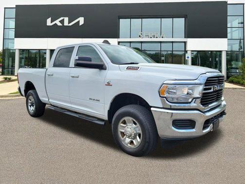 2020 RAM 2500 Big Horn Crew Cab 4X4 6'4' Box