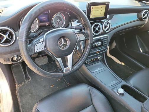 2014 Mercedes-Benz CLA-Class Base