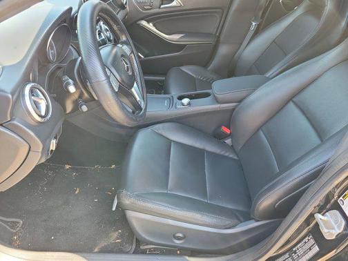 2014 Mercedes-Benz CLA-Class Base