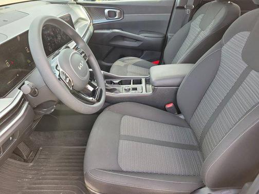 2025 Kia Sorento LX