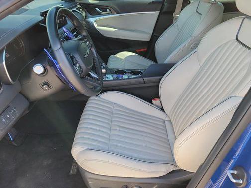 2025 Genesis G70 2.5T RWD