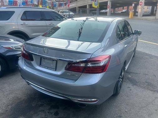 Lunar Silver Metallic 2016 Honda Accord Touring