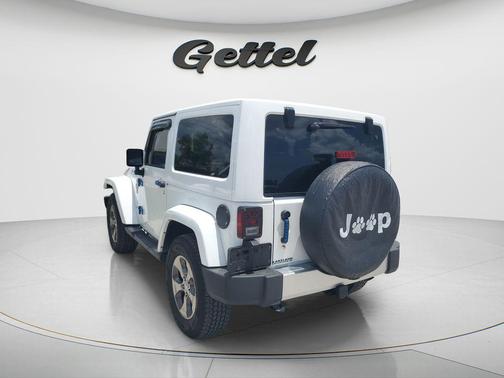Bright White Clearcoat 2018 Jeep Wrangler JK Sahara