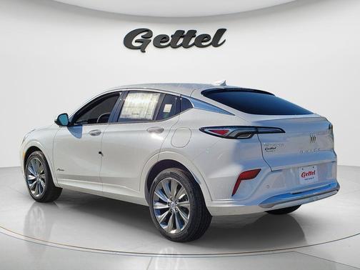 White Frost Tricoat 2026 Buick Envista Avenir FWD