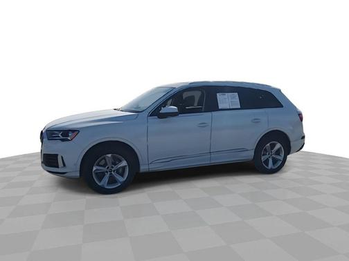 2022 Audi Q7 45 Premium