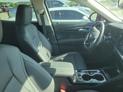 2023 Buick Envision Essence FWD