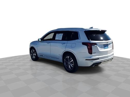 2025 Cadillac XT6 Premium Luxury FWD