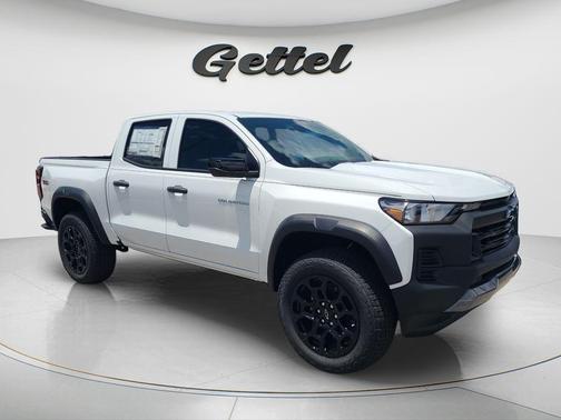 Summit White 2026 Chevrolet Colorado Trail Boss