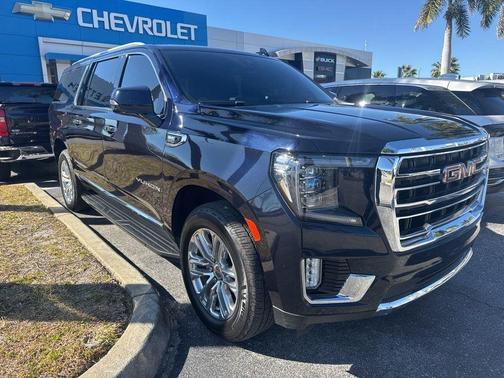 2023 GMC Yukon XL SLT