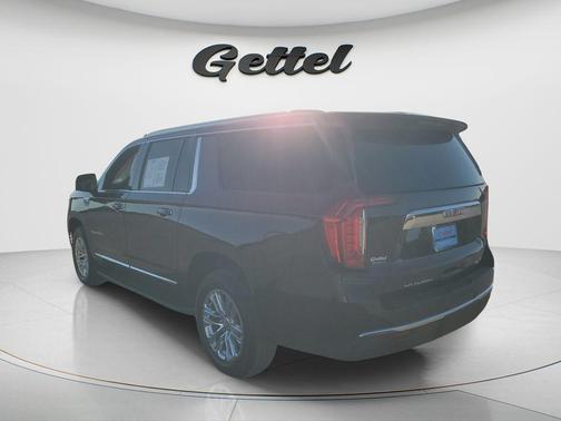 2023 GMC Yukon XL SLT