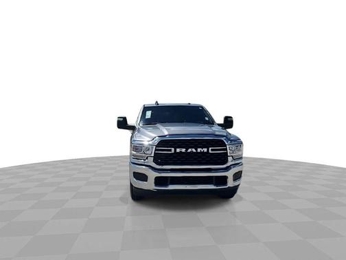 2023 RAM 2500 Tradesman Crew Cab 4x2 8' Box