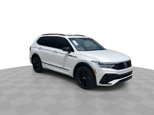 2023 Volkswagen Tiguan 2.0T SE R-Line Black 4MOTION