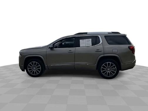 2022 GMC Acadia Denali