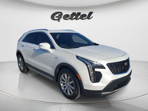 Crystal White Tricoat 2023 Cadillac XT4 Premium Luxury