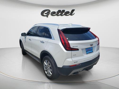 Crystal White Tricoat 2023 Cadillac XT4 Premium Luxury