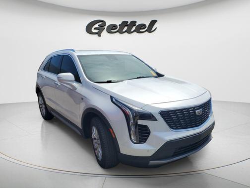 Crystal White Tricoat 2023 Cadillac XT4 Premium Luxury