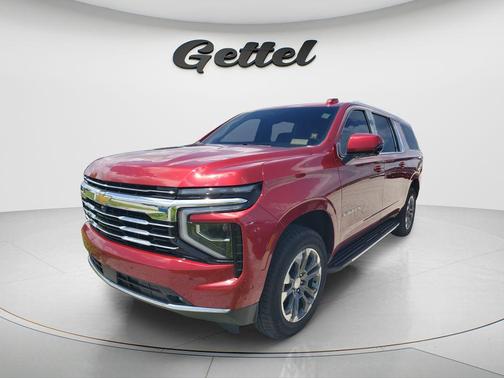 Radiant Red Tintcoat 2025 Chevrolet Suburban LT