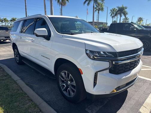 2023 Chevrolet Suburban LS