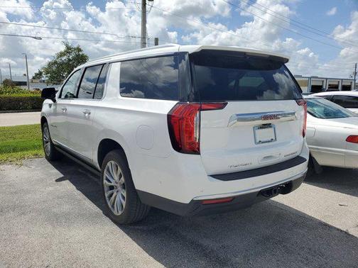 2023 GMC Yukon XL Denali