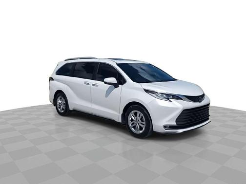 2024 Toyota Sienna Limited 7-Passenger