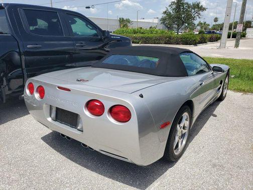 2004 Chevrolet Corvette Base