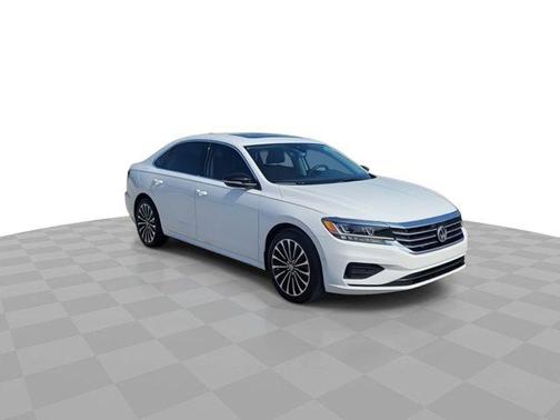 2022 Volkswagen Passat 2.0T Limited Edition