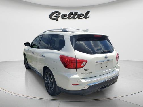 2019 Nissan Pathfinder Platinum