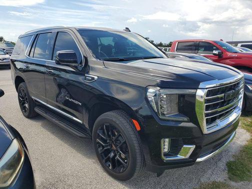 2023 GMC Yukon SLT